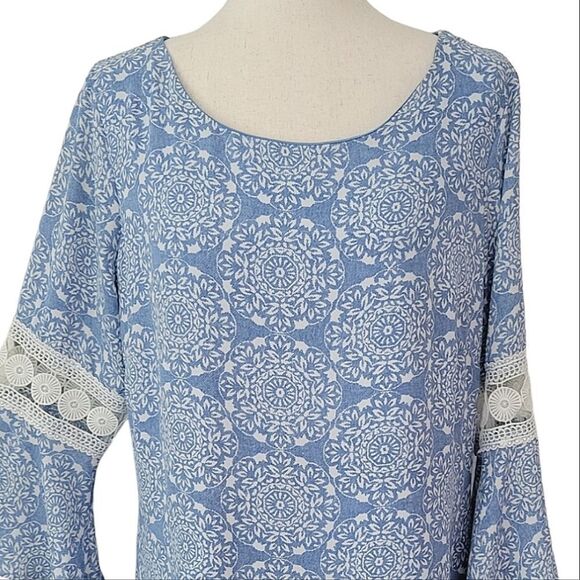 Luxology Blue Floral Keyhole 3/4 Bell Sleeve Lace Detail Boho Dress Size 10 - Picture 5 of 8